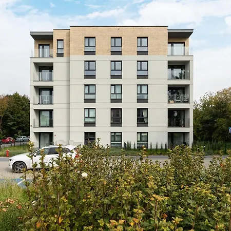 W Parku Lotnikow Tauron Arena By Renters Apartman *