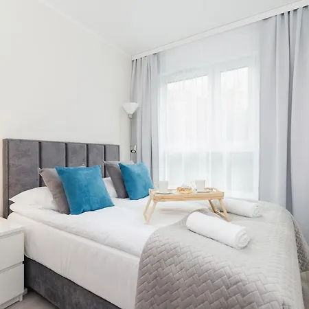 W Parku Lotnikow Tauron Arena By Renters Apartman Krakkó