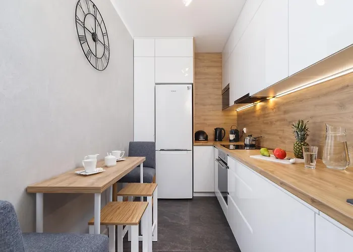 W Parku Lotnikow Tauron Arena By Renters Apartment Krakau