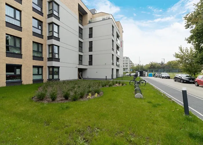 Apartment W Parku Lotnikow Tauron Arena By Renters *