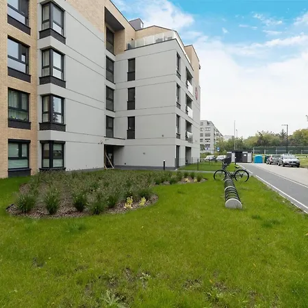 Διαμέρισμα W Parku Lotnikow Tauron Arena By Renters *